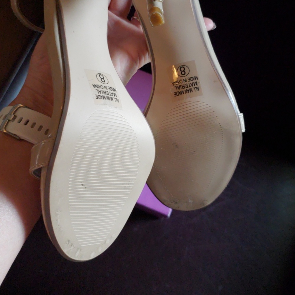 Delicious Shoes - Picture 3 of 4
